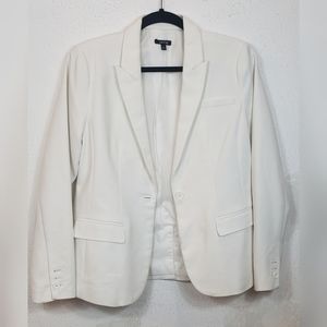 𝅺APT.9 White Blazer